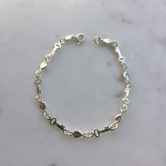 Sterling Silver Key & Heart Bracelet - Picture 10 of 12